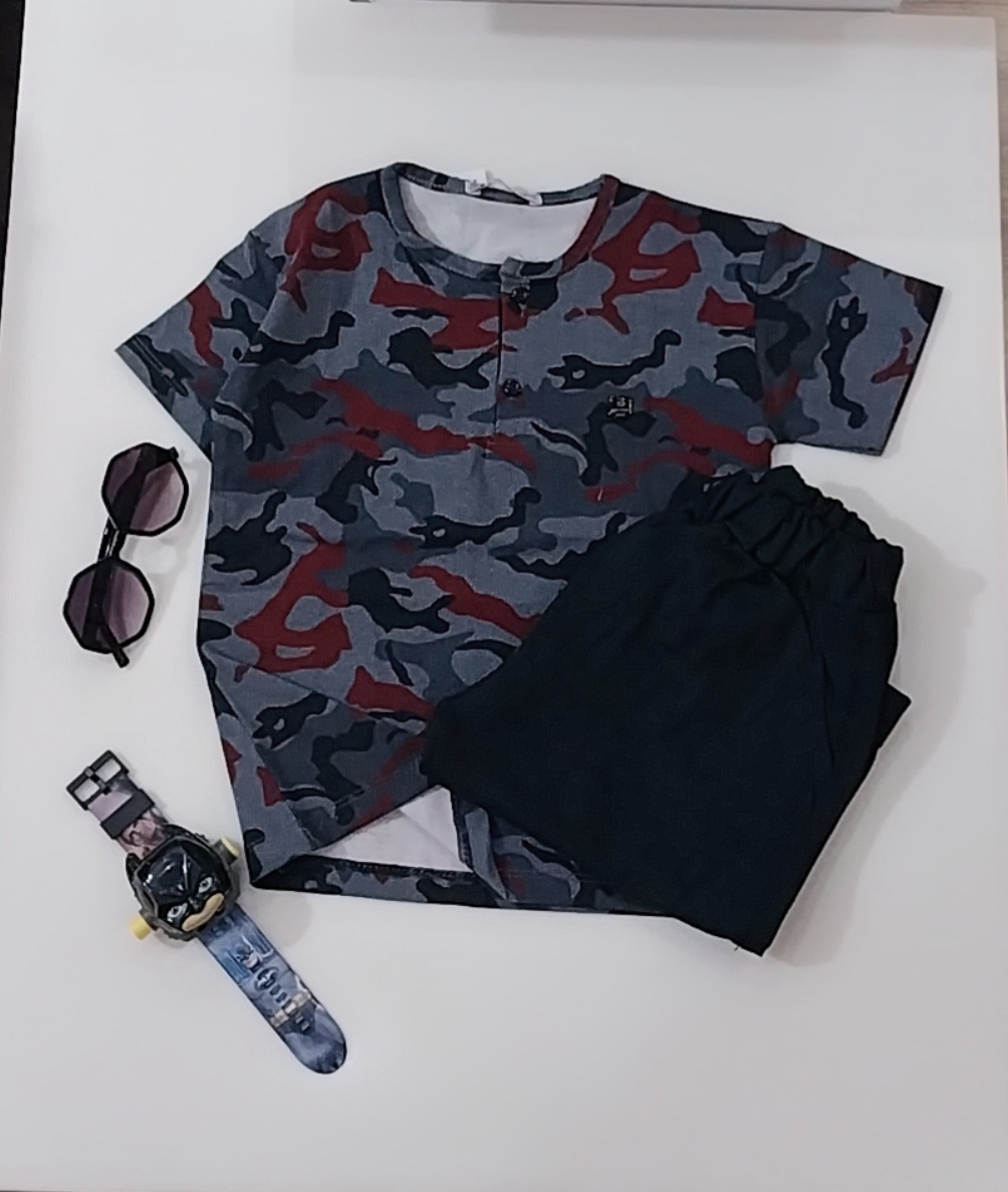 تیشرت و شلوارک چریکی - تصویر 2