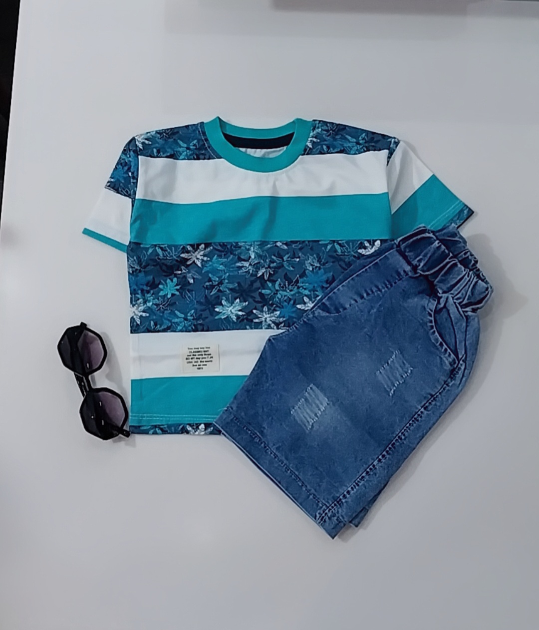 تیشرت و شلوارک - تصویر 2